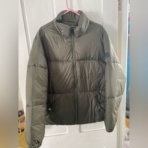 Quiksilver puffer coat size large